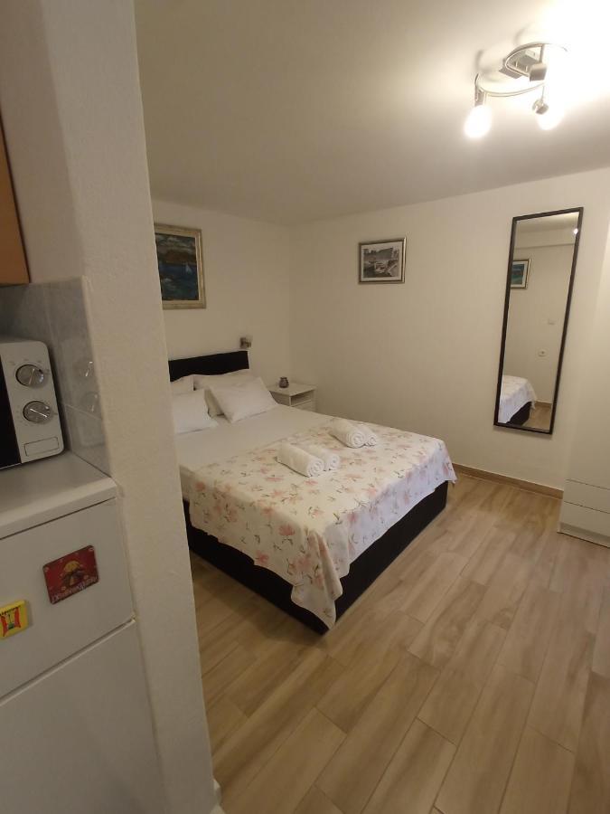 Apartments Ivica สปลิท ภายนอก รูปภาพ